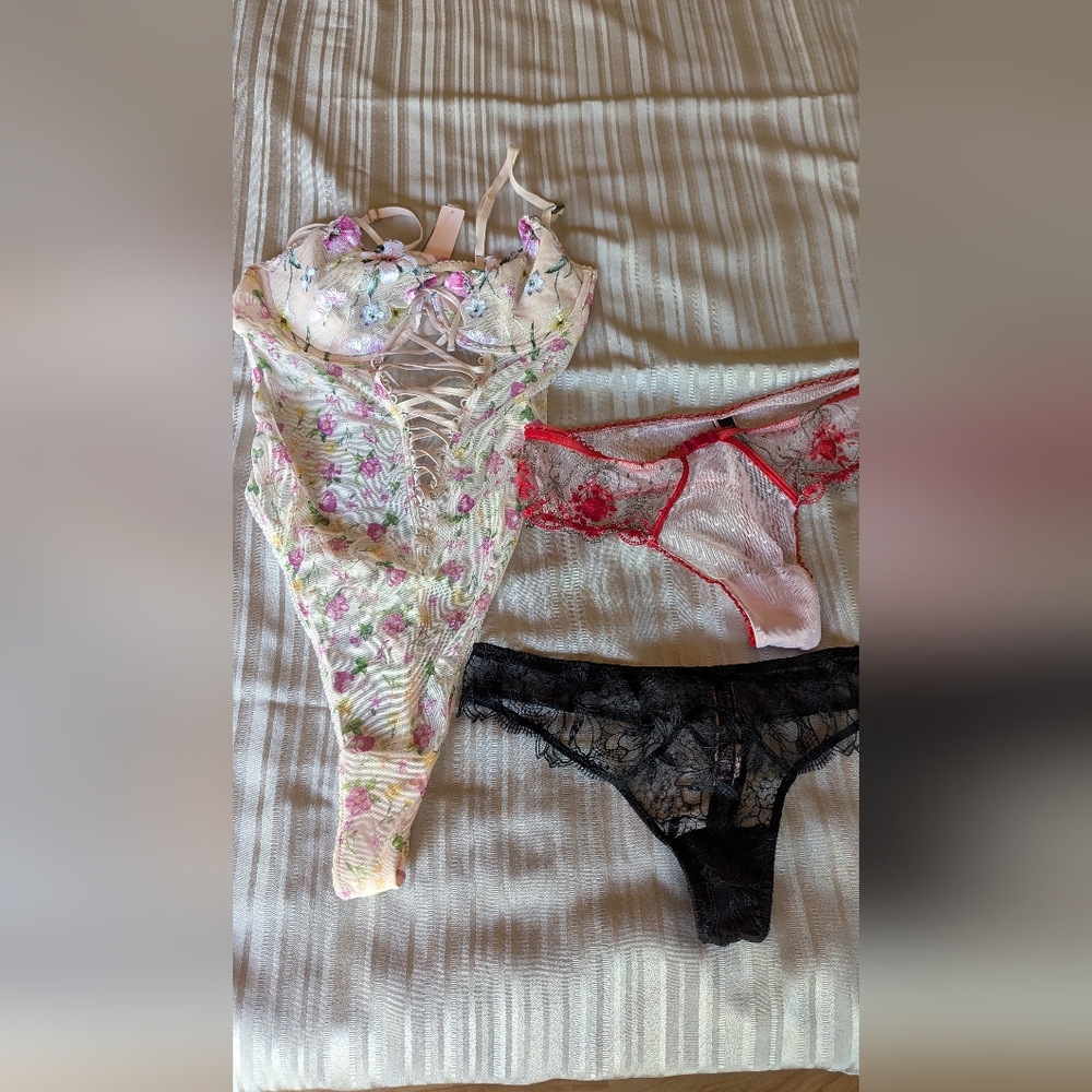 Victoria Secret Babydoll And 2 Panties All Size Medium